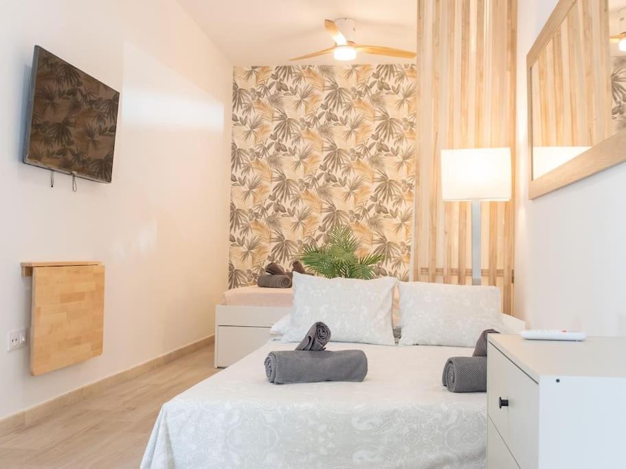 Acogedor Estudio En Triana Con Jacuzzi Y Wifi Seville Exterior photo