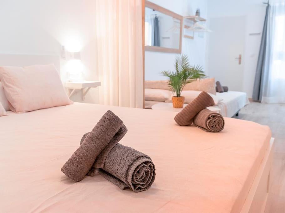 Acogedor Estudio En Triana Con Jacuzzi Y Wifi Seville Exterior photo
